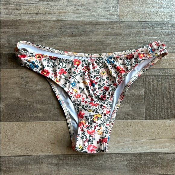 Floral colorful shein bikini bottoms - Picture 1 of 5